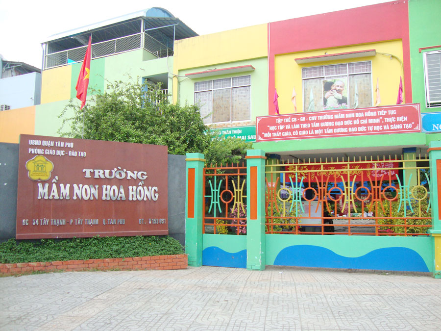 Phun thuốc diệt muỗi cho trường mầm non Hoa Hồng quận Tân Phú